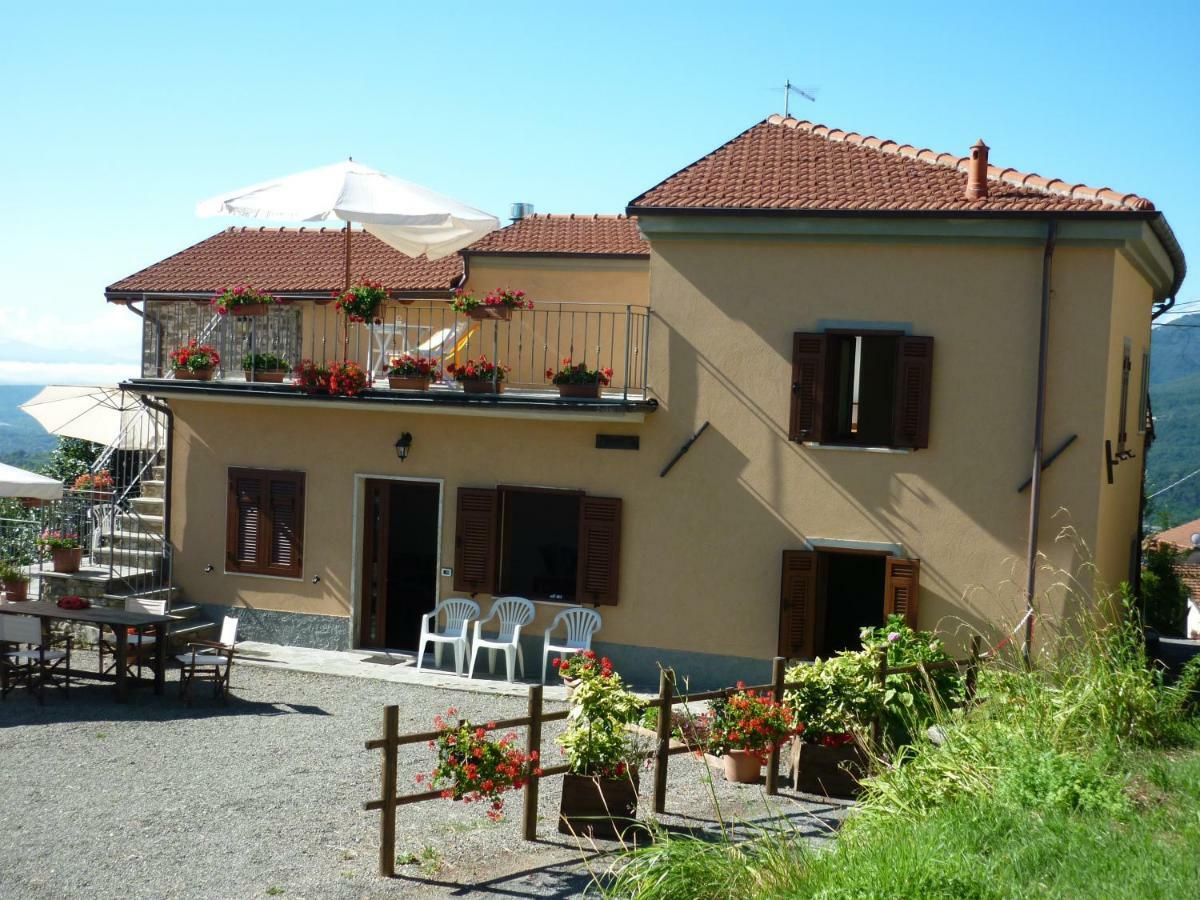 Il Poggio Di Traverde Bed & Breakfast Pontremoli Ngoại thất bức ảnh